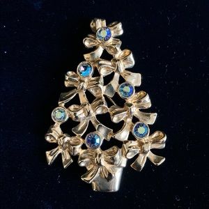 Vintage Avon Signed Bow Christmas Tree Brooch